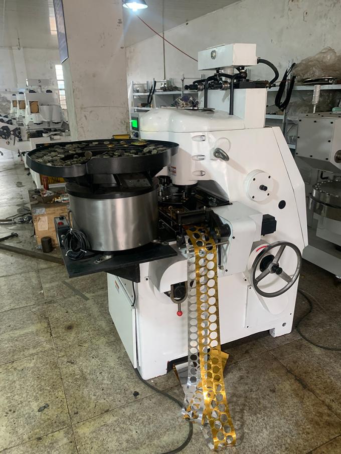 De Verpakkingsmachine 160pcs Min Coin Chocolate Wrapping Machine van de Aurischocolade 2