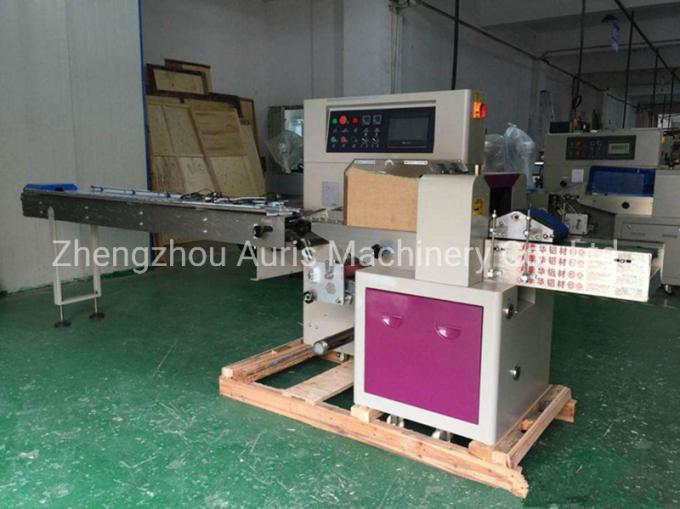 De roterende van de de Machineverbinding van de Hoofdkussenchocolade Aanmakende Machine van de de Chocoladeomslag 5