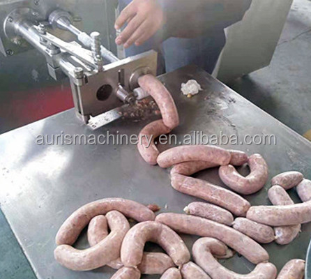300kg/H worst die Machinerundvlees maken die de Machine van Worsttwister knopen