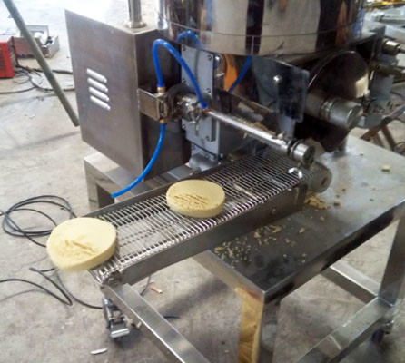 De kleine Commerciële Hamburger die van Hamburgerpatty machine chicken 2100PCS/H Machine maken