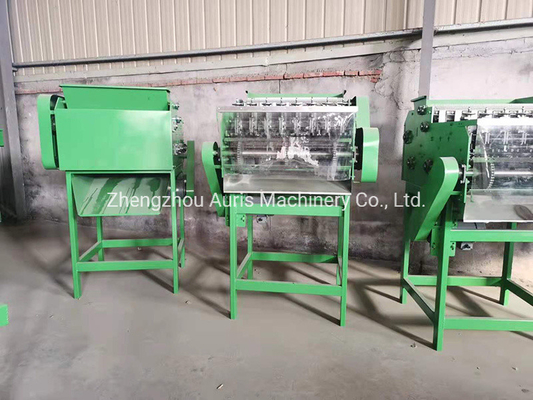 Het sorteren van de Commerciële Cachou die van de het Schilmesjenoot van de Pinda Roosterende Machine Machine schillen